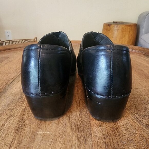 Dansko Solstice Black Leather Button Strap Clogs #9815020200 Women's 8.5 - 9 - Picture 5 of 12